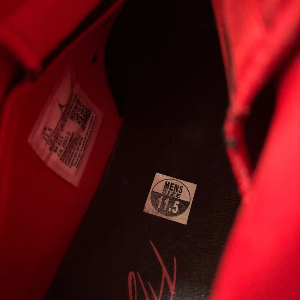 Jordan MVP 678 Raptors, Size 11.5 Men's - Picture 8 of 16